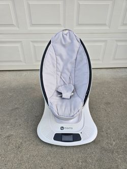 4moms mamaRoo 4 Multi-Motion Baby Swing (Model 1026)