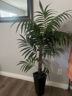 Artificial indoor trees