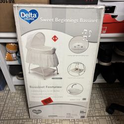 Sweet Beginnings Bassinet
