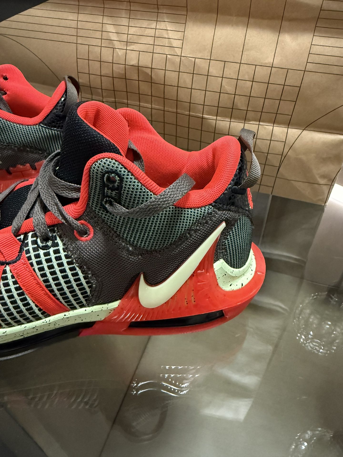 Lebron Witness 7