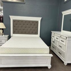 Whitewash Upholstered Panel Bedroom Set Queen Or King Bed