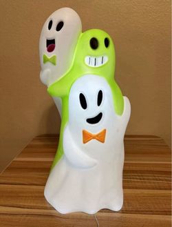 2024 Target Hyde & Eek 18” Light Up 3 Ghosts Blow Mold Halloween Decorative Prop