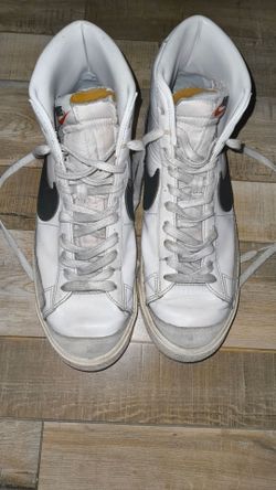 Nike Blazer Mid 77 Vintage (Size 10)