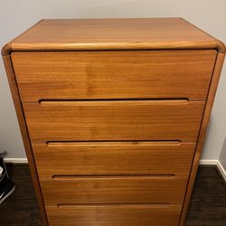 Teak- solid wood- Dresser and night 2 stands 