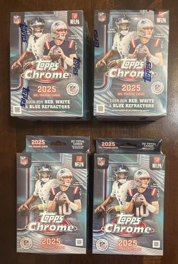 2025 Topps Chrome football cards