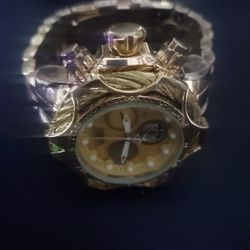 Mens Wristwatch. INVICTA Reserve 