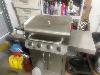 PROPANE BBQ GRILL
