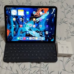 IPad Pro 11 Inch ( Wifi + Cellular Sim ) Unlocked 