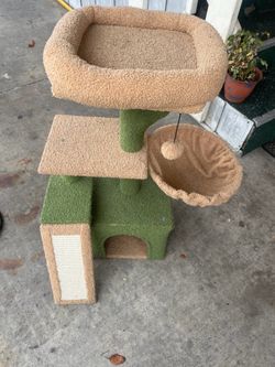 Cat tree
