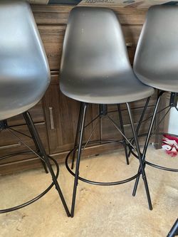 Set of 4 Modern Black Bar Stools – $100