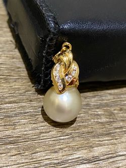 18K GOLD SOUTH SEA PEARL DIAMOND PENDANT