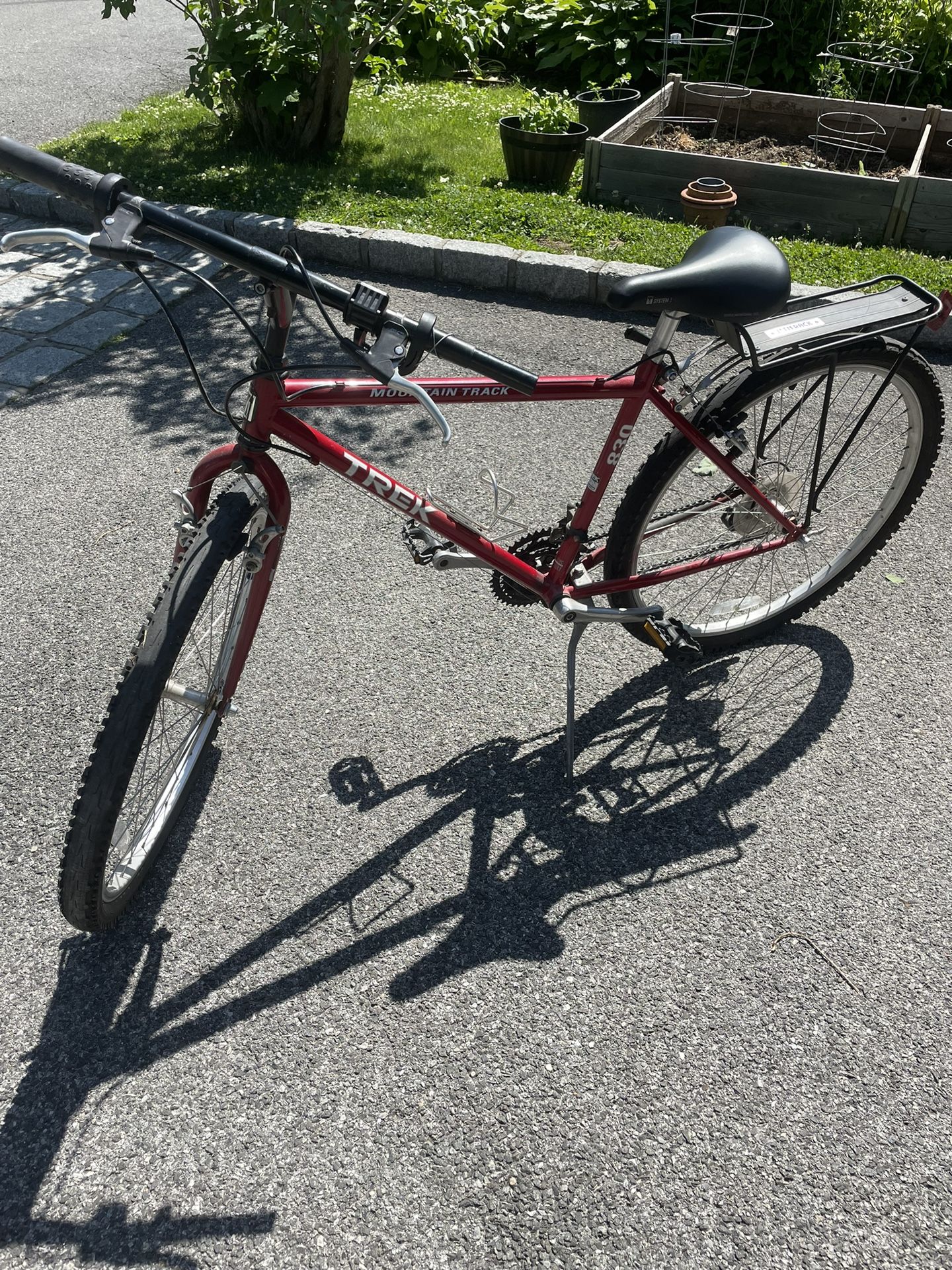 Trek Mountain Track 830