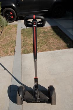 Segway Ninebot S-MAX Self-Balancing Scooter – Like New – Charger Included