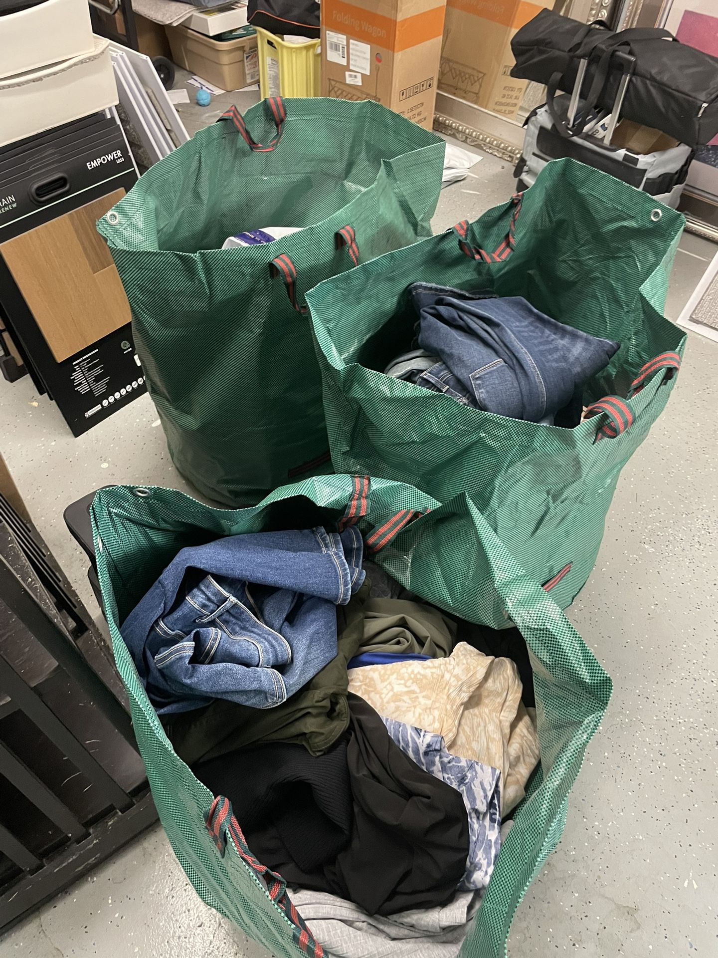 NWT PLUS SIZE CLOTHING LOT BUNDLE PALLET