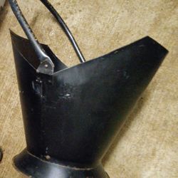 Black Painted Metal Coal Bucket With Handle 