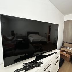 Samsung 55” 4K Smart TV