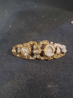 Vintage Gold-Tone Rhinestone Brooch Pin