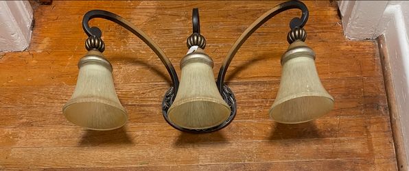 Light fixture 32x17x12