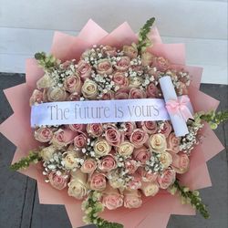 Graduation flowers bouquets