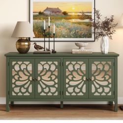 Entryway Table/Side Board Mirrored 3 Months Old