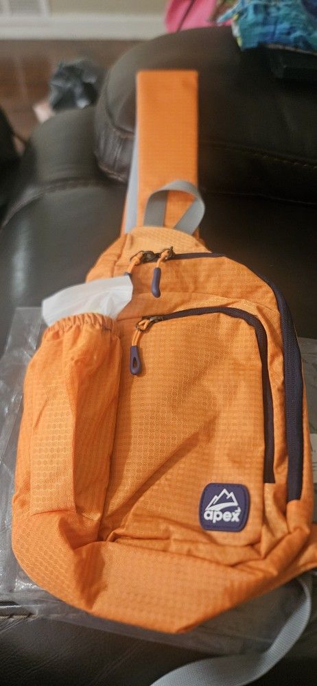 Crossbag With Glasses