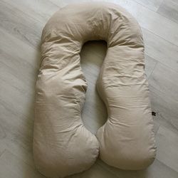 pregnancy pillow