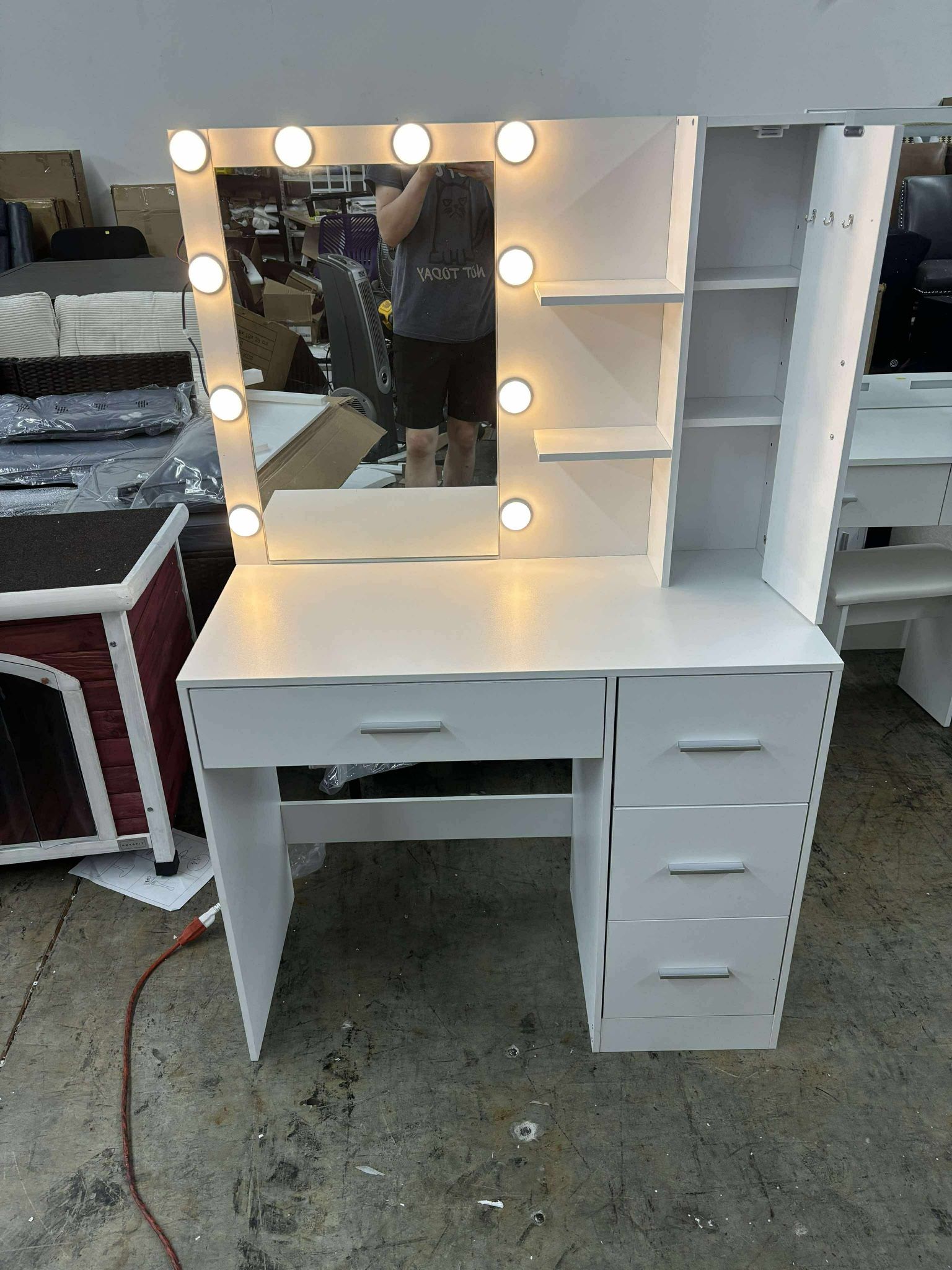 Makeup Vanity with Lights, Vanity Desk with Mirror and 10 LED Lights, Vanity with 4 Drawers(missing one hook)