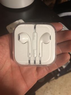 iPhone earphones