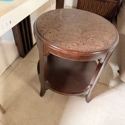 Round Side Table