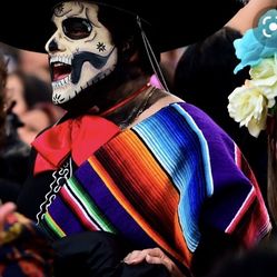 Day Of The Dead/Dia De Los Muertos Sarape Original