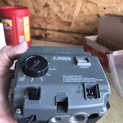 Gas water heater control valve