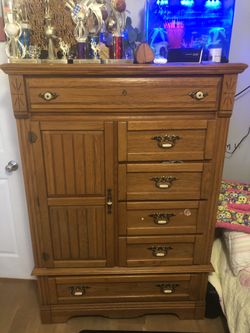 Dresser
