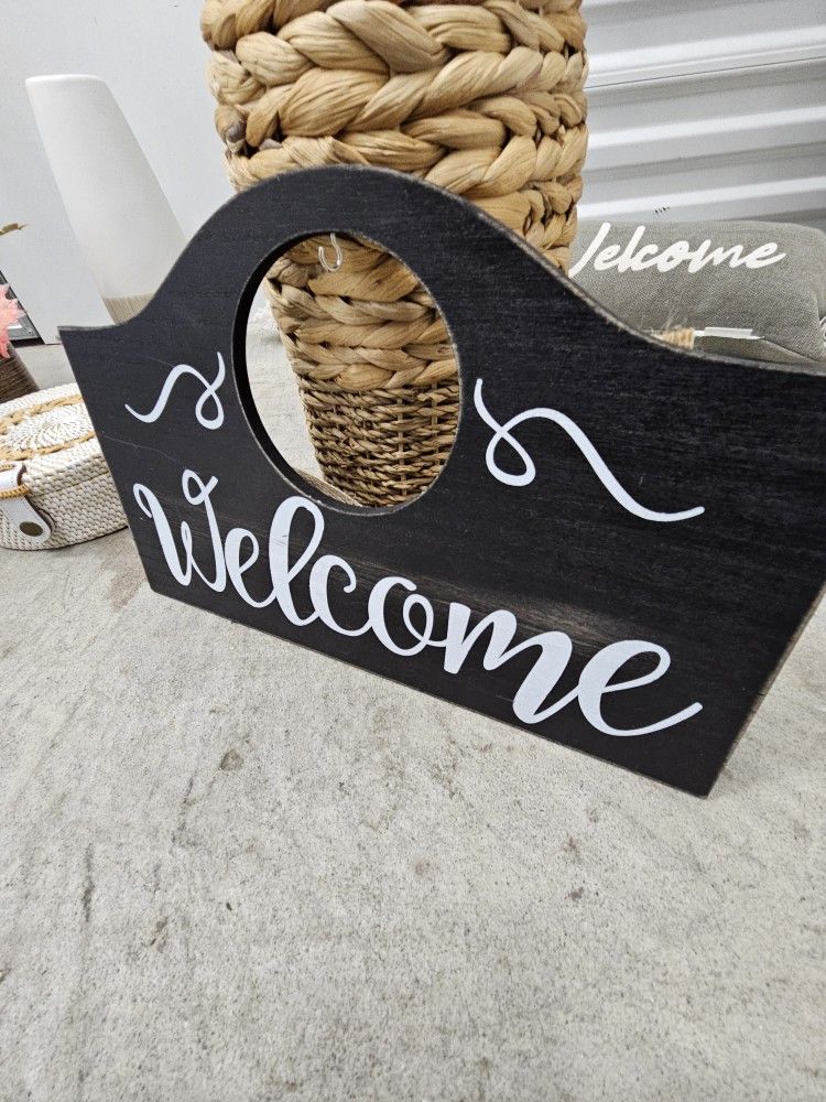 Welcome Plaque 