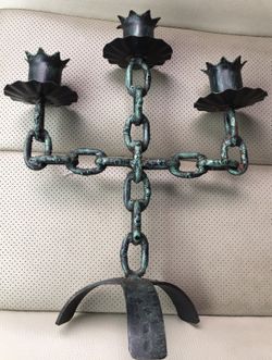 Chain Link Black Metal Castle Decor candle holder