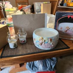 CHRISTMAS CANDLE HOLDERS W BOX 