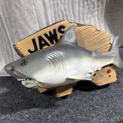 Vintage Bruce Jaws Sings “When The Shark Bites”