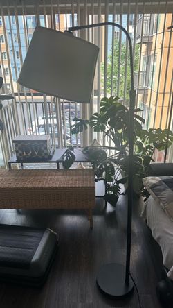 Black Arched Floor Lamp with White Drum Shade