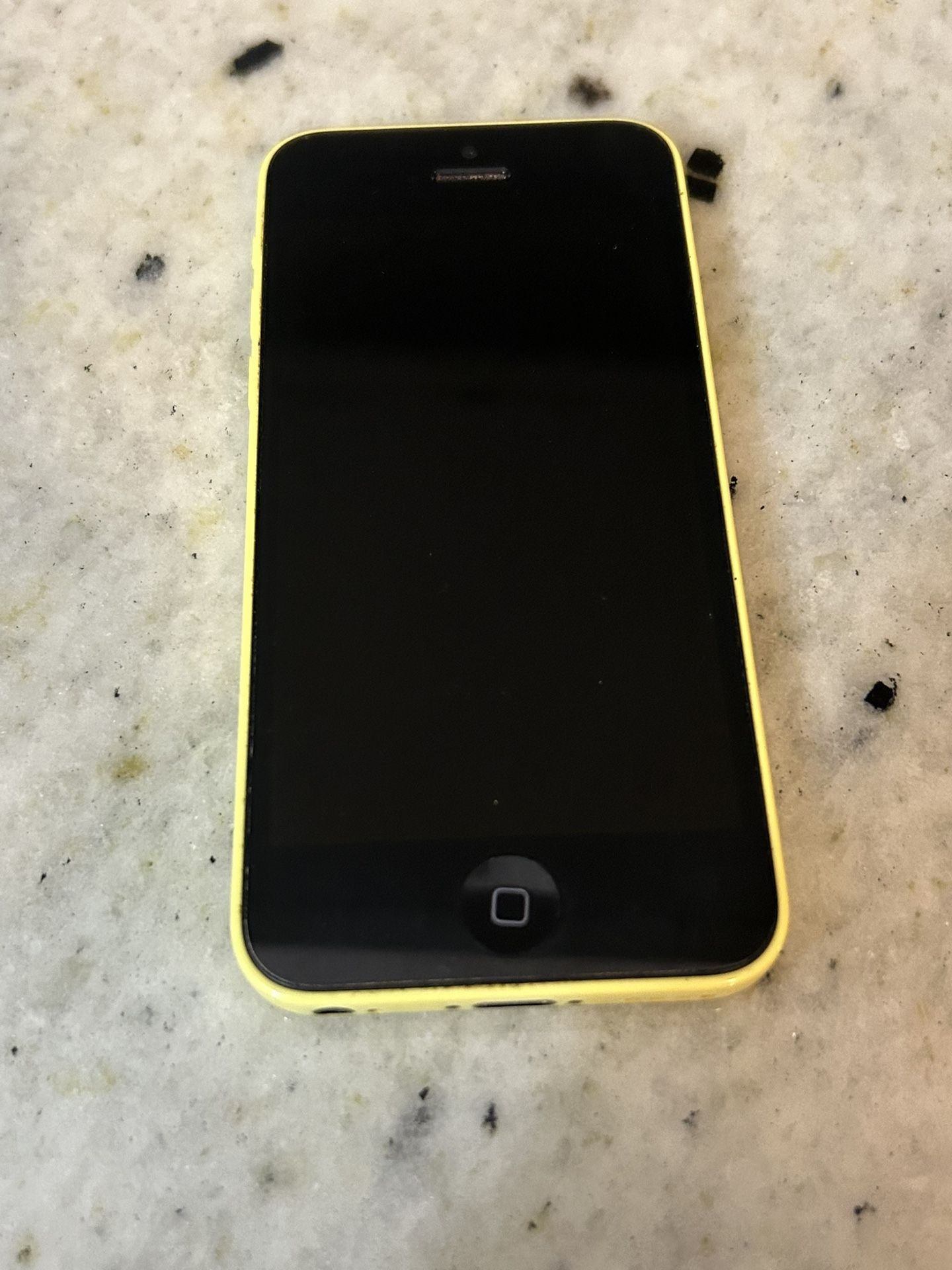 Apple iPhone 5c - - Yellow Unlocked Any Carrier!