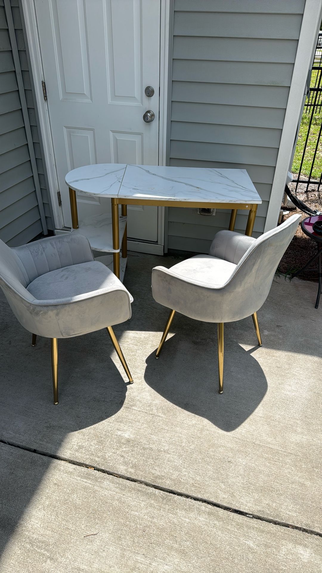 2 Chairs w/ Table