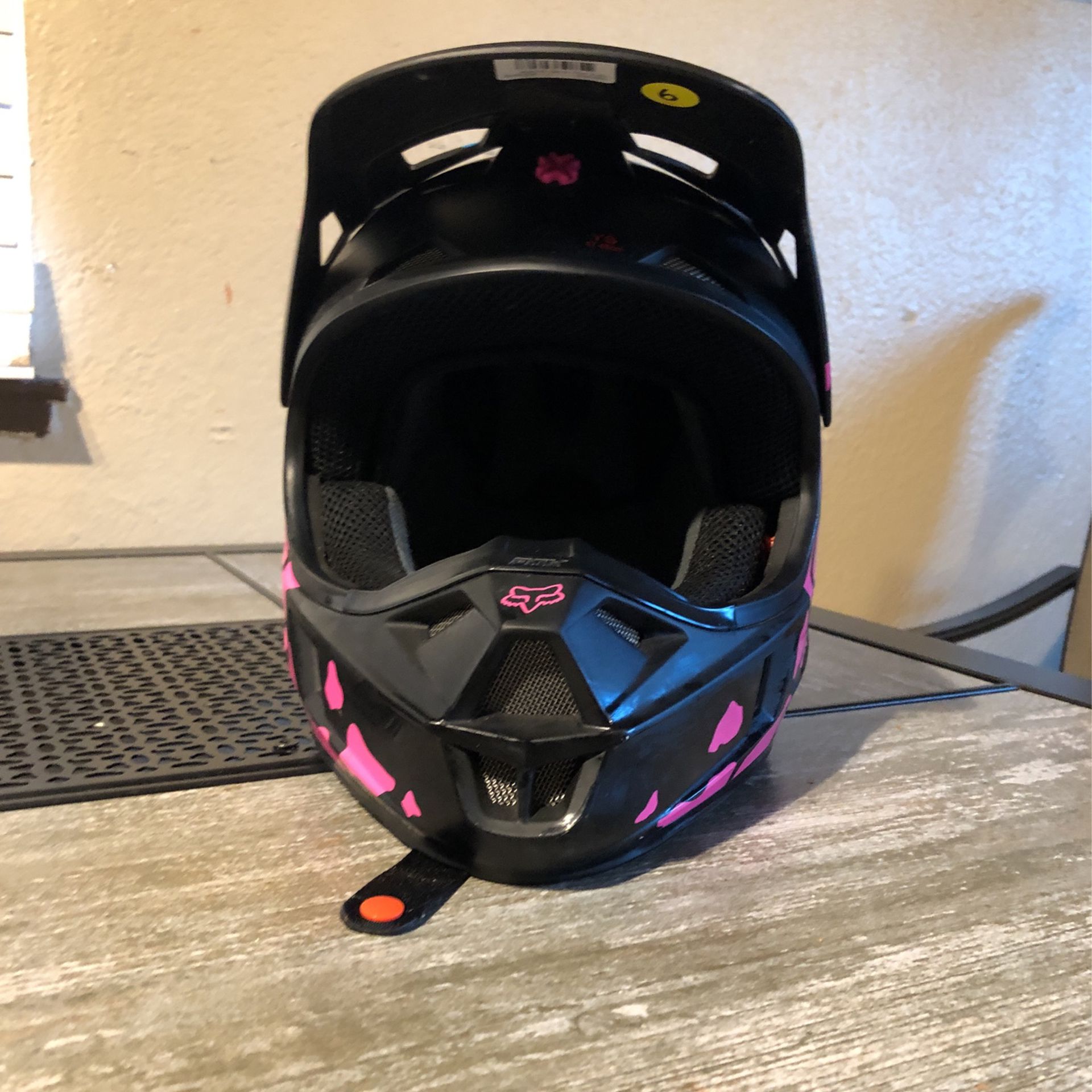 Seeking A Dirt Bike Helmet It’s Brand New Only Used 3 Times 