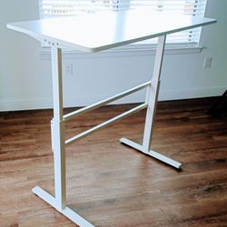 Sit / Stand Manual Adjustable Desk