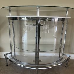 Curved Front Bar with Tempered glass shelves in White/Chrome finish 