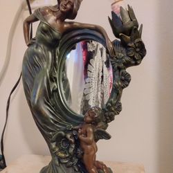 Crossa Beautiful Art Mirrored Lamp