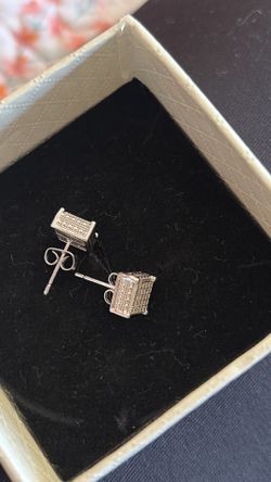 Aretes 18k g/w with little diamonds f.