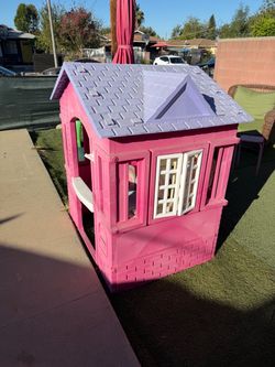 Kids Plastic Outdoor Playhouse Pink