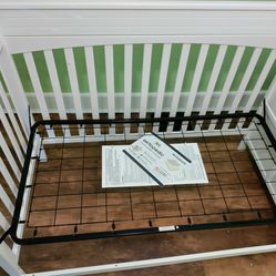 Unisex 3&1 Crib Set