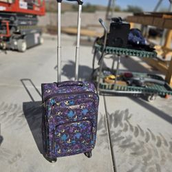 Ricardo Carry-on Suitcase 