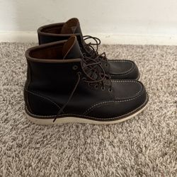 Red wing classic moc 8849 boots