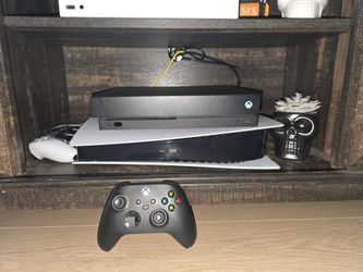 Xbox One X (Black) 1 Controller