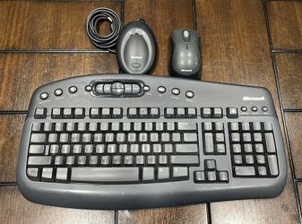 Microsoft Wireless Multimedia Keyboard 1.1 Model 1014 w Receiver Dongle Mouse